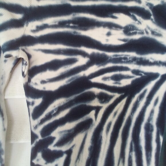 Young, Fabulous, & Broke To Dye Maxi Dress Size: M NWT - Picture 8 of 14